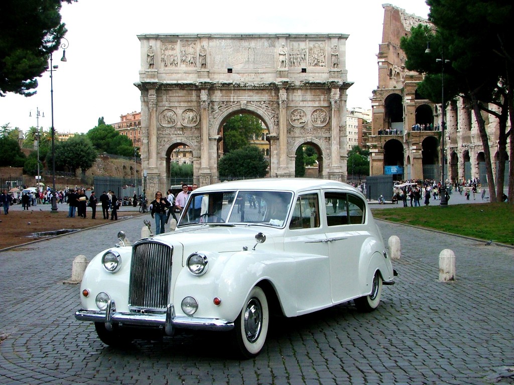 Rolls-Royce-Silver-Wraith-limo-1957